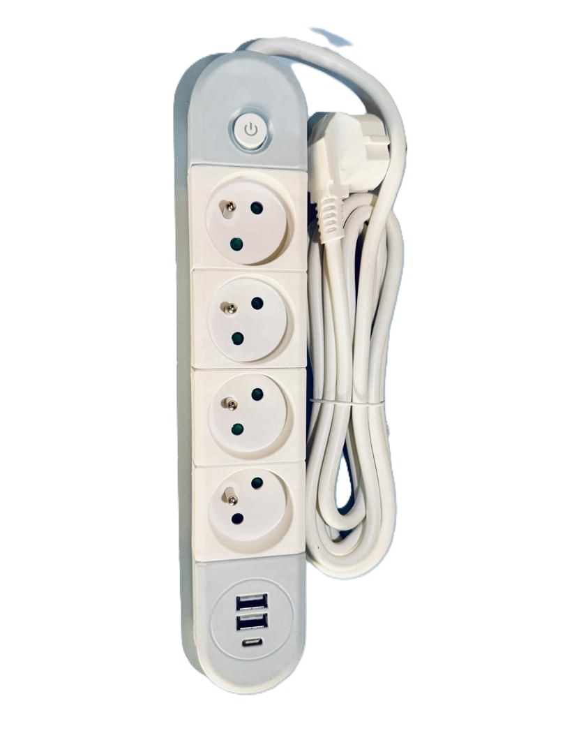 Rallonge 4 trous 2 ports USB et un port Type-c 1,5 mètres